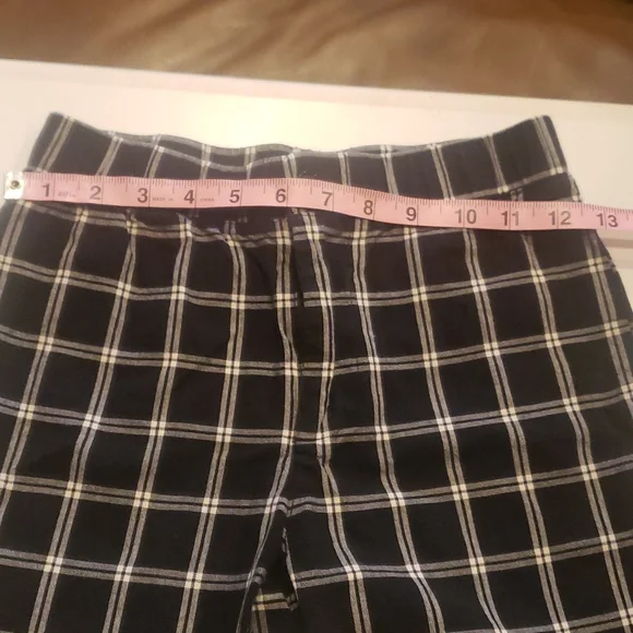 Tillys ankle or capri pants - Picture 7 of 7